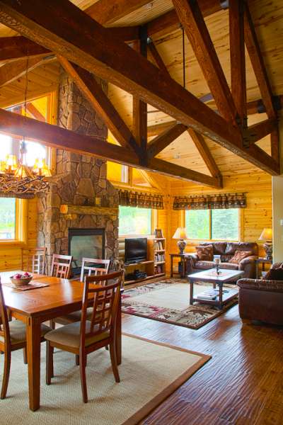 Rustic elegance with all the necessities: Satellite TV, internet, and lots of room.